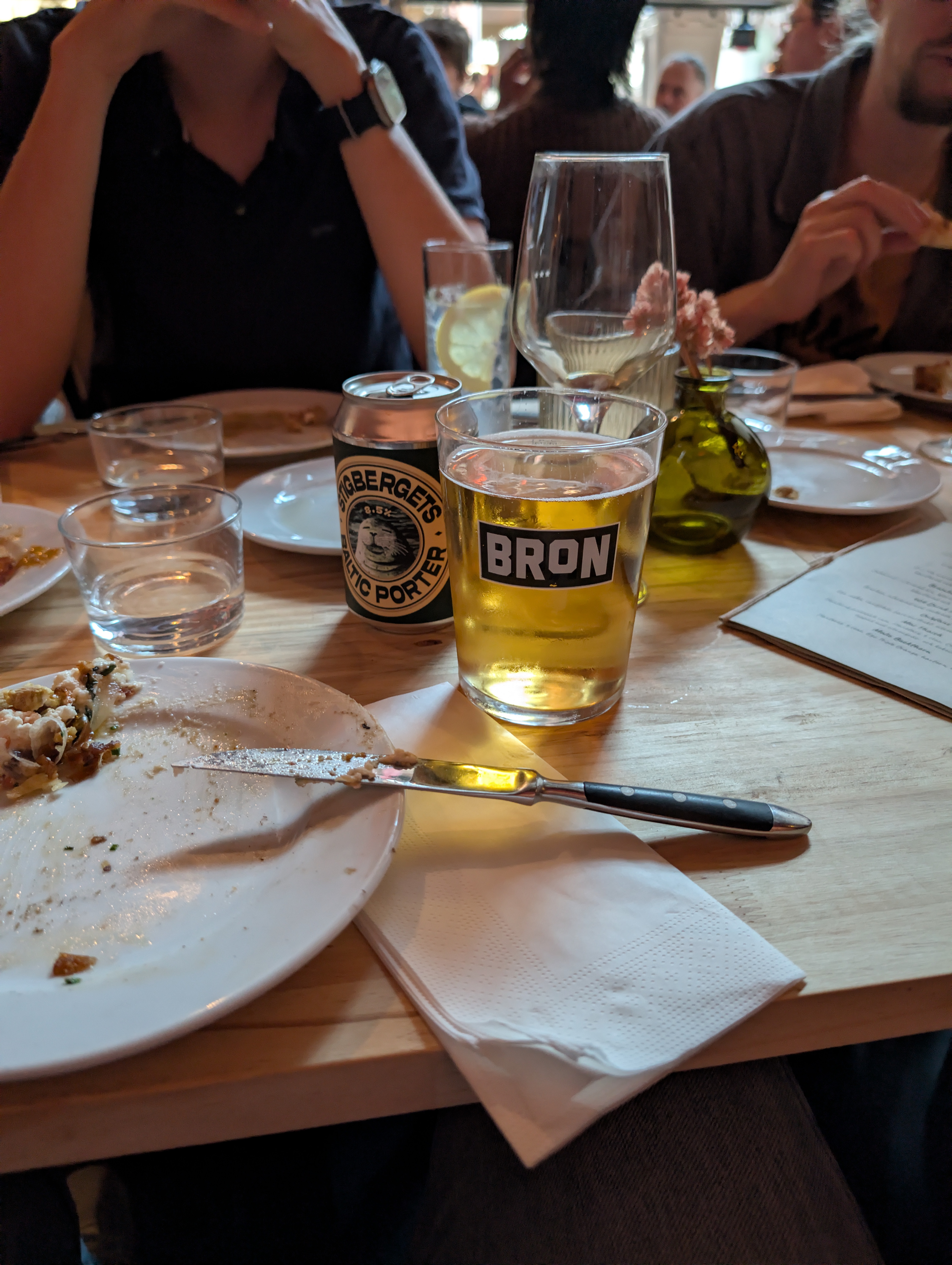 Restaurang Dubbelhakan Vin & Pizza